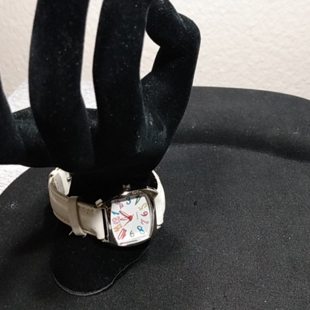 Quartz Watch - Picture 4 of 4